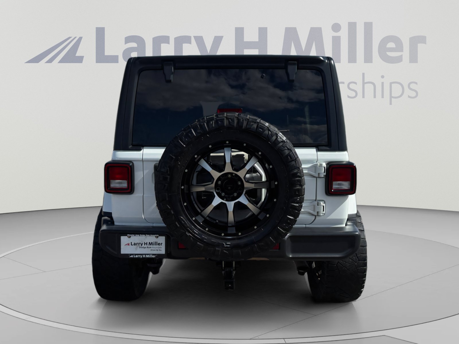 Used 2018 Jeep Wrangler Unlimited Sahara 4x4 SUV