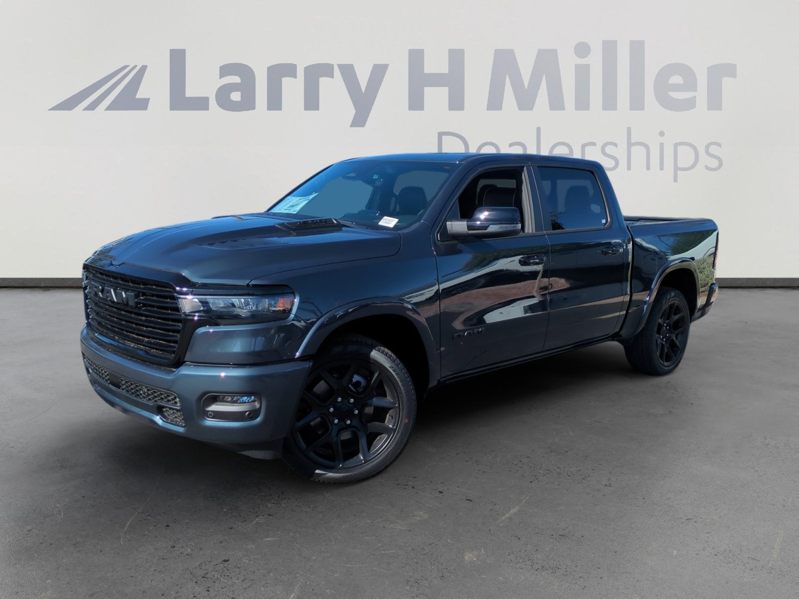 2026 RAM Ram 1500 Pickup Laramie's photo