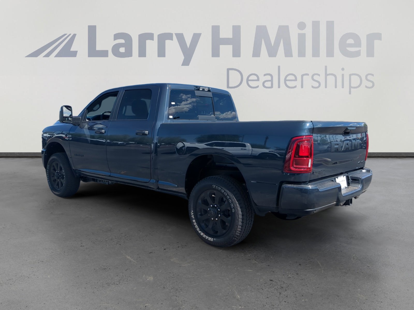 2026 Ram 2500 Big Horn photo 3