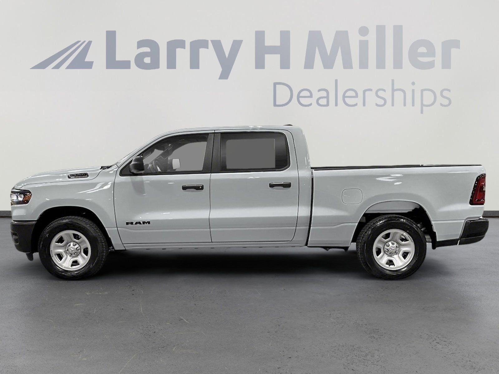 2025 Ram 1500 Big Horn photo 2