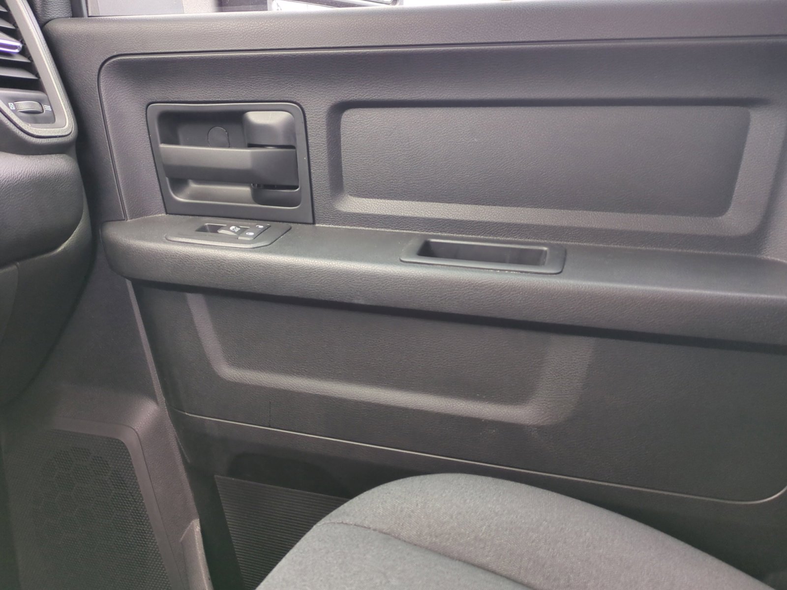 2025 RAM 2500 Tradesman - Photo 17