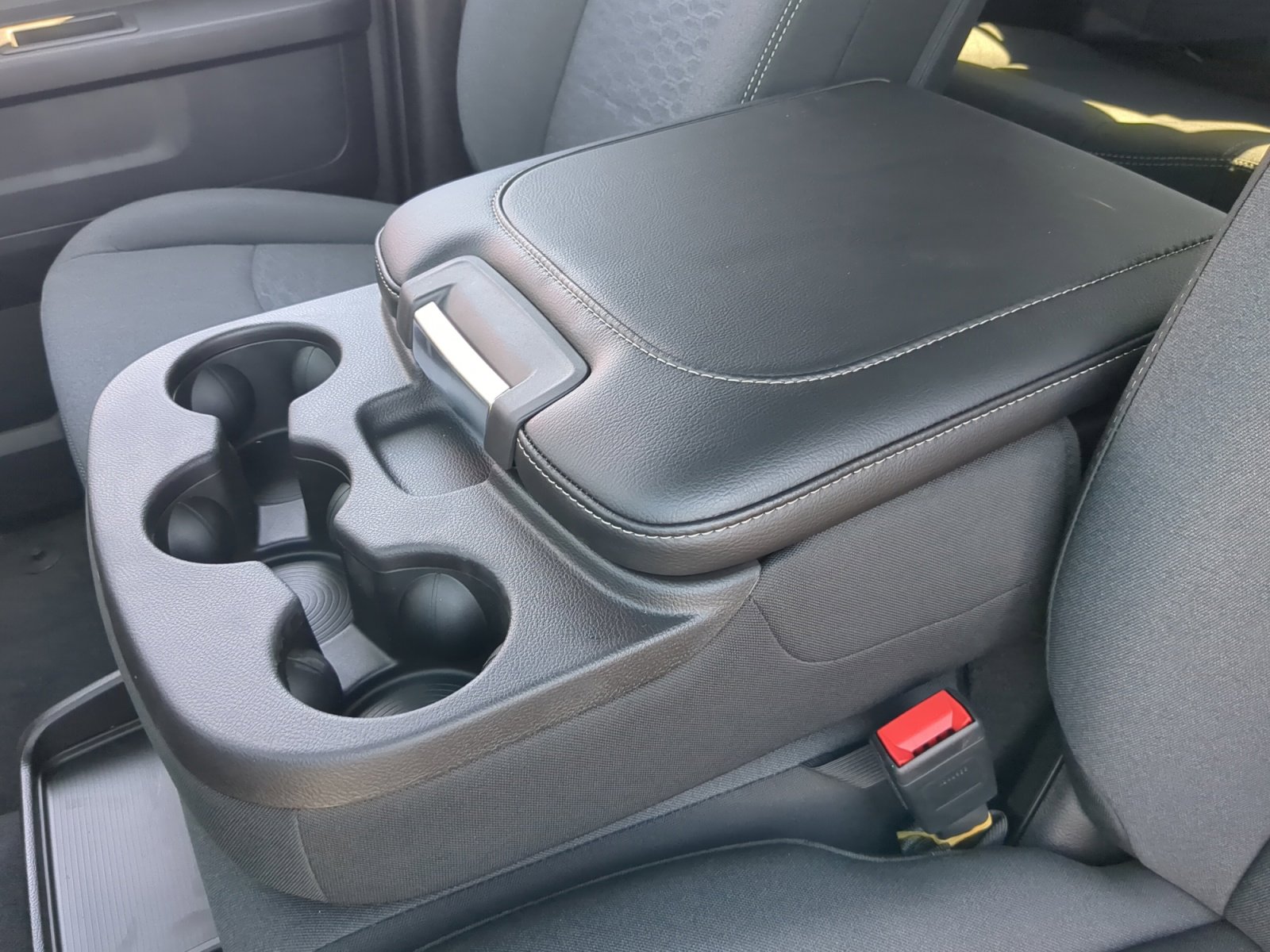 2025 RAM 2500 Tradesman - Photo 16