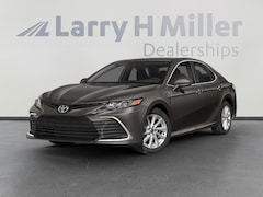 2022 Toyota Camry LE Sedan
