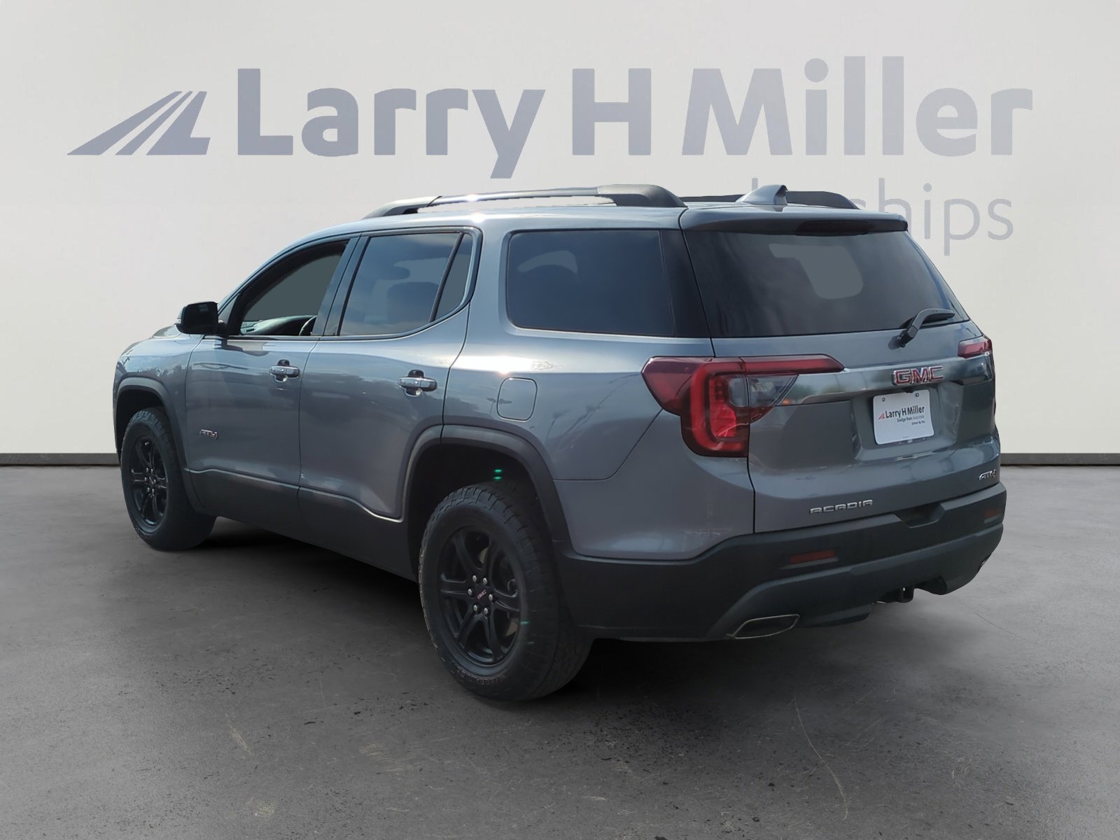 2022 Gmc Acadia AT4 photo 2