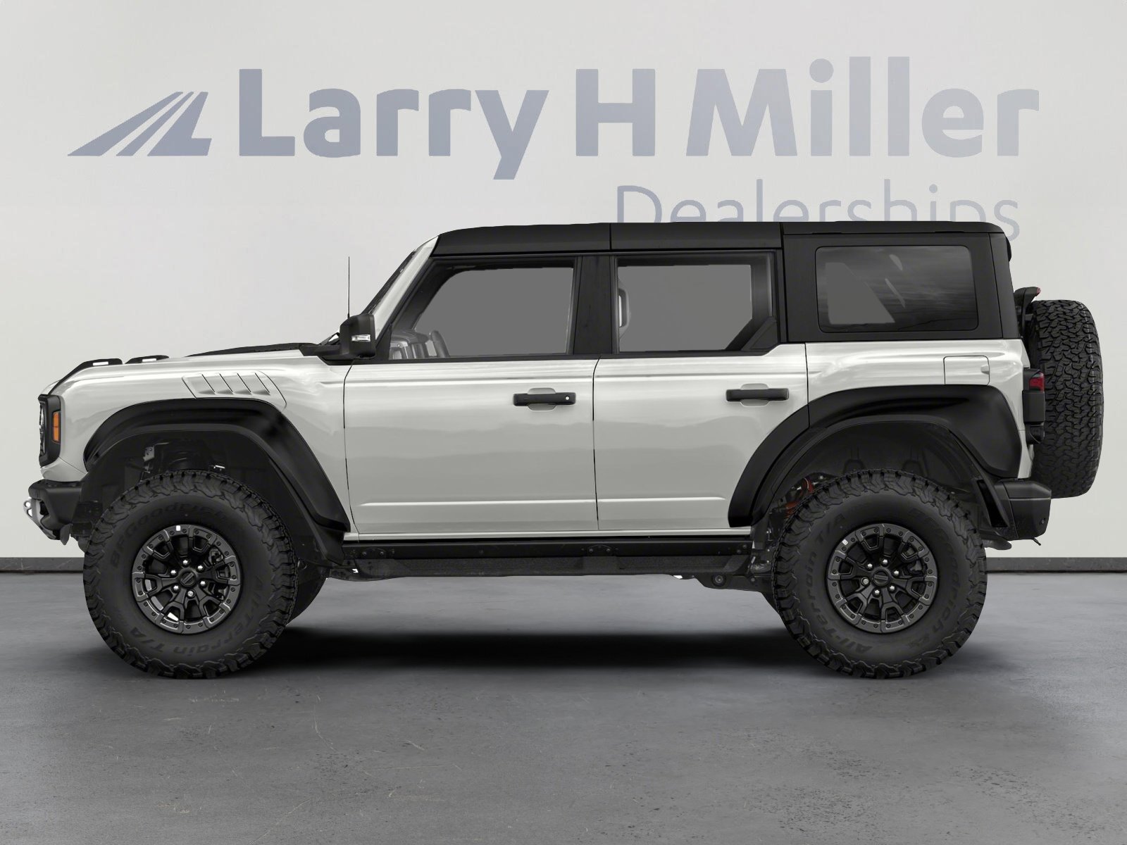 2023 Ford Bronco Raptor photo 3