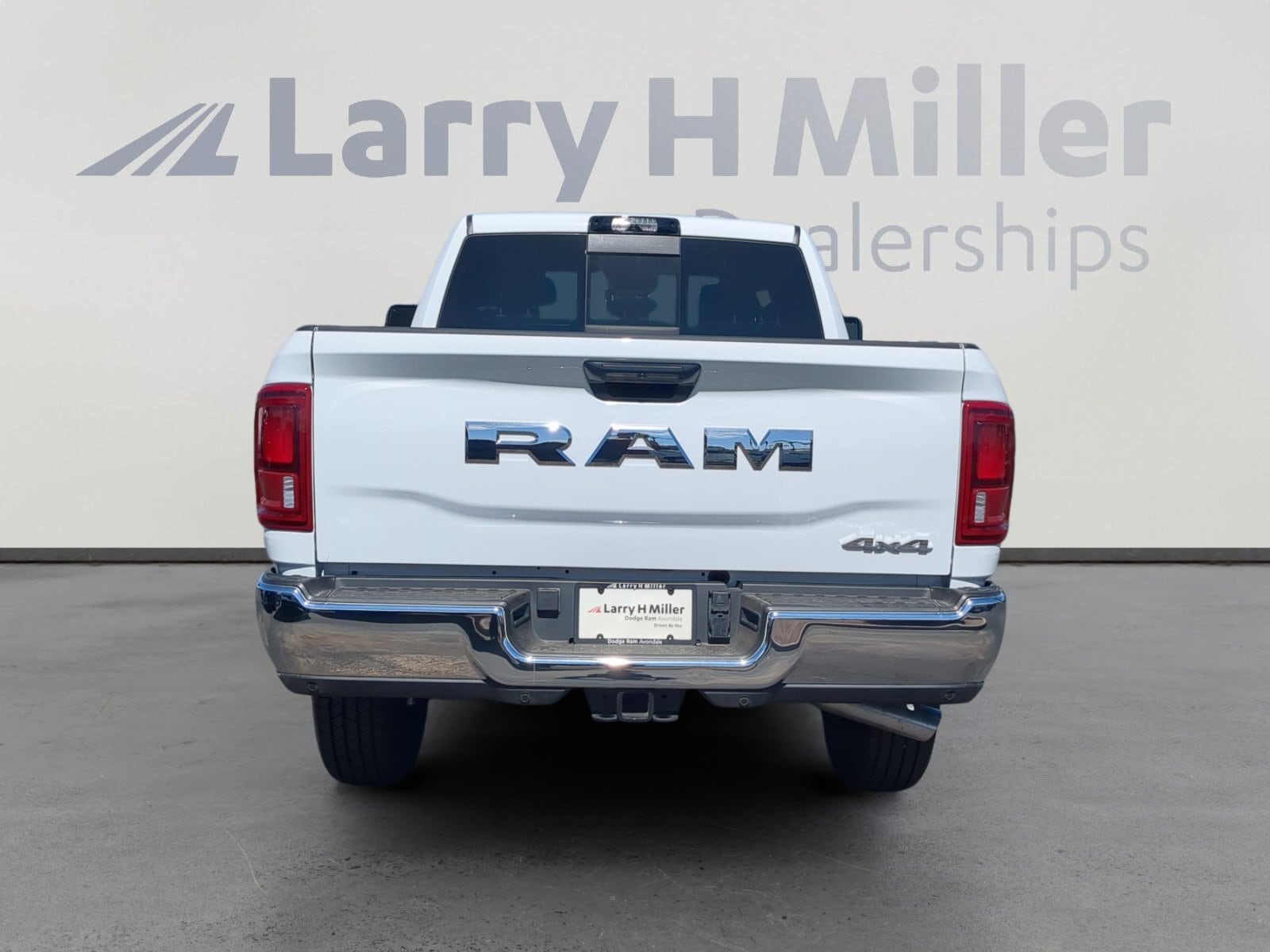 2025 RAM 2500 Tradesman - Photo 4