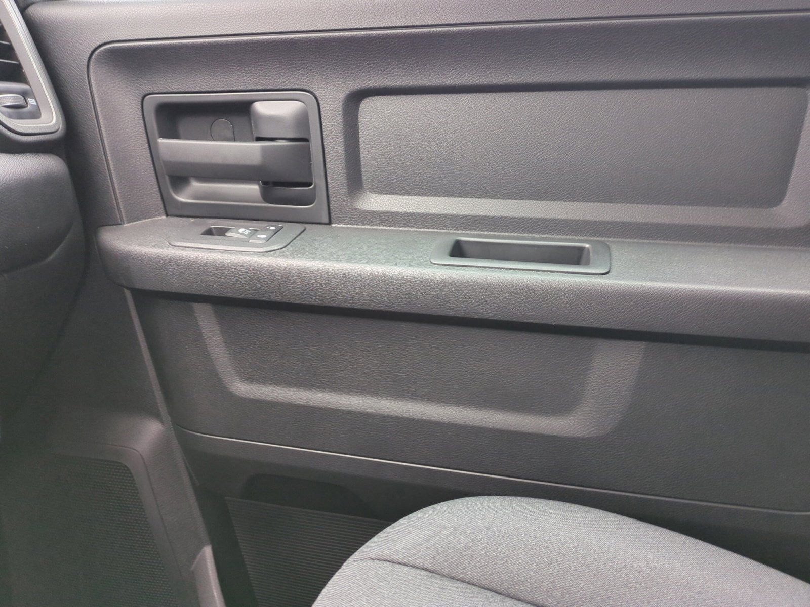 2025 RAM 2500 Tradesman - Photo 17