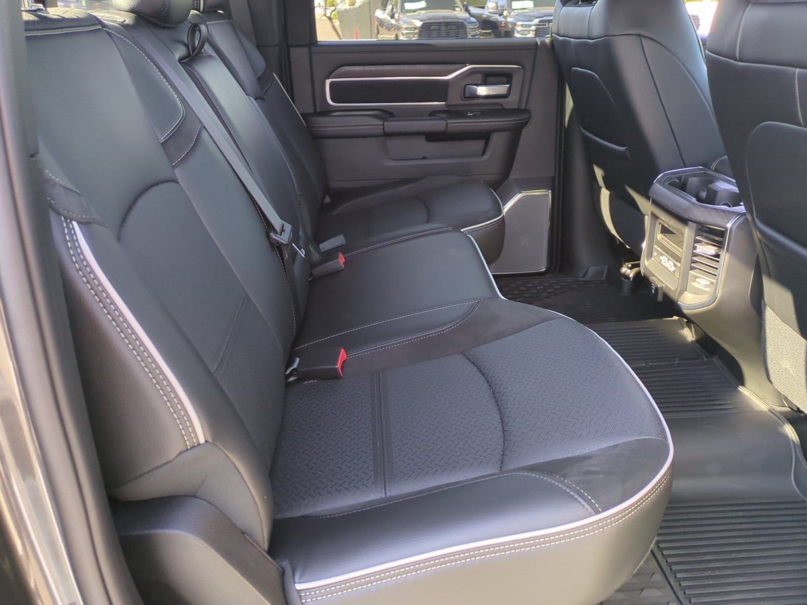 2026 RAM 2500 Laramie - Photo 19