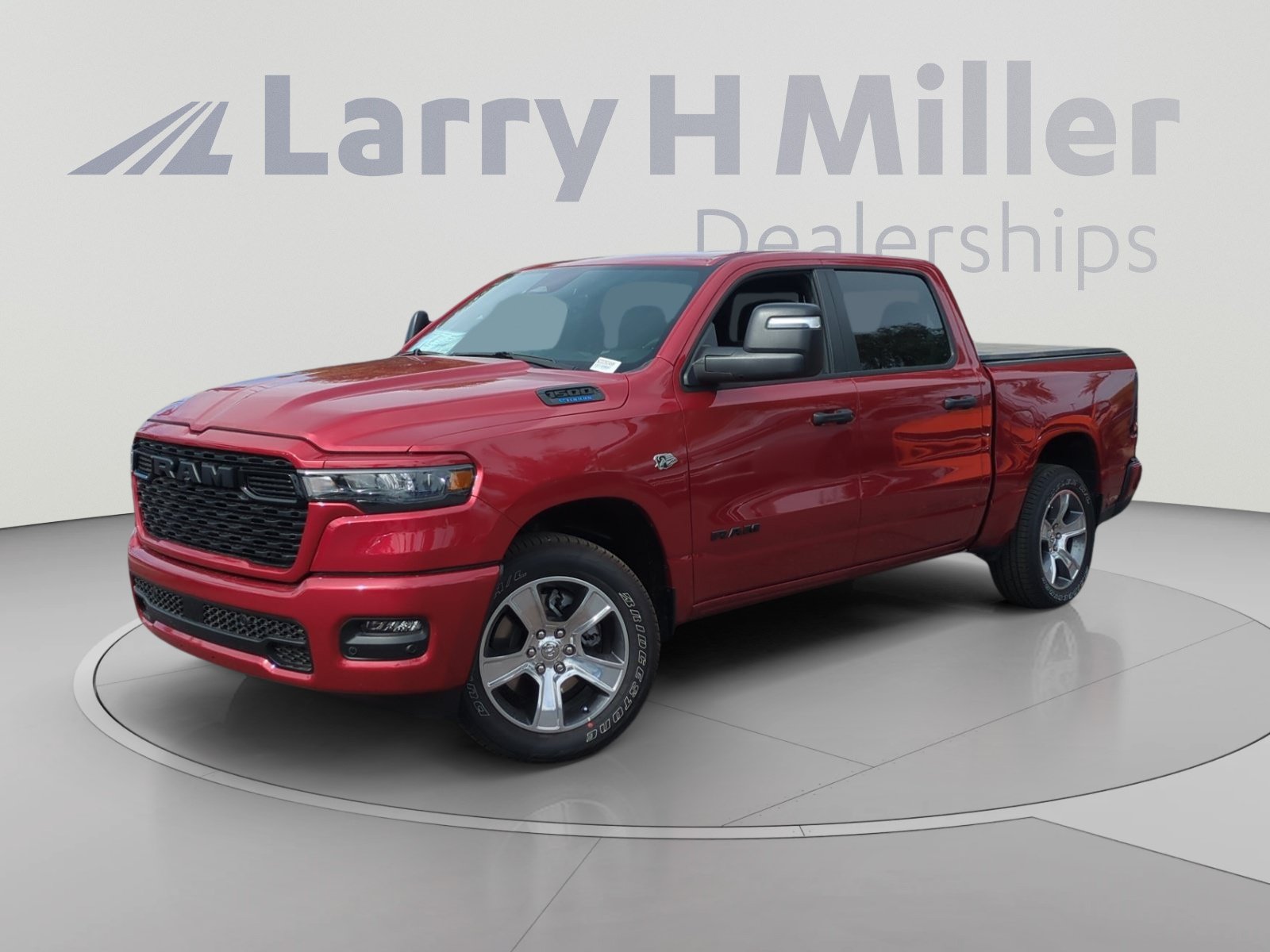 New 2026 Ram 1500 EXPRESS CREW CAB 4X4 5'7 BOX Pickup Avondale, AZ