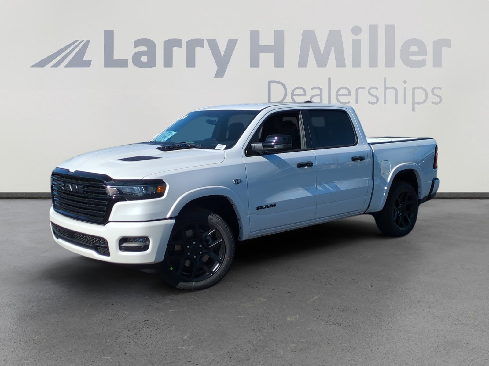 2026 RAM Ram 1500 Pickup Laramie's photo