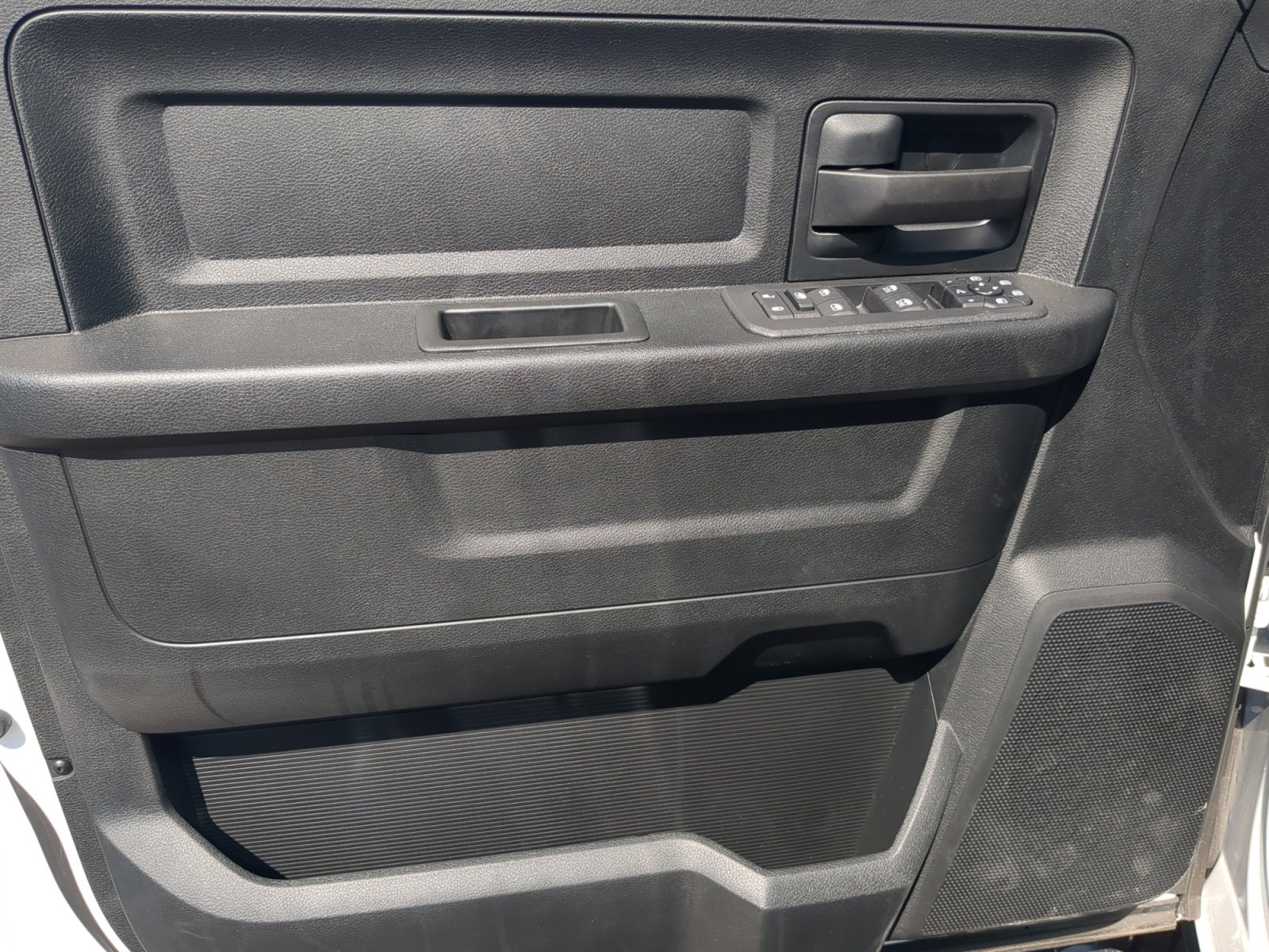 2025 RAM 2500 Tradesman - Photo 14
