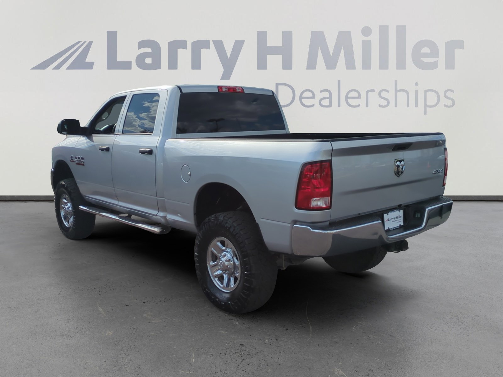2018 Ram 2500 Tradesman photo 3