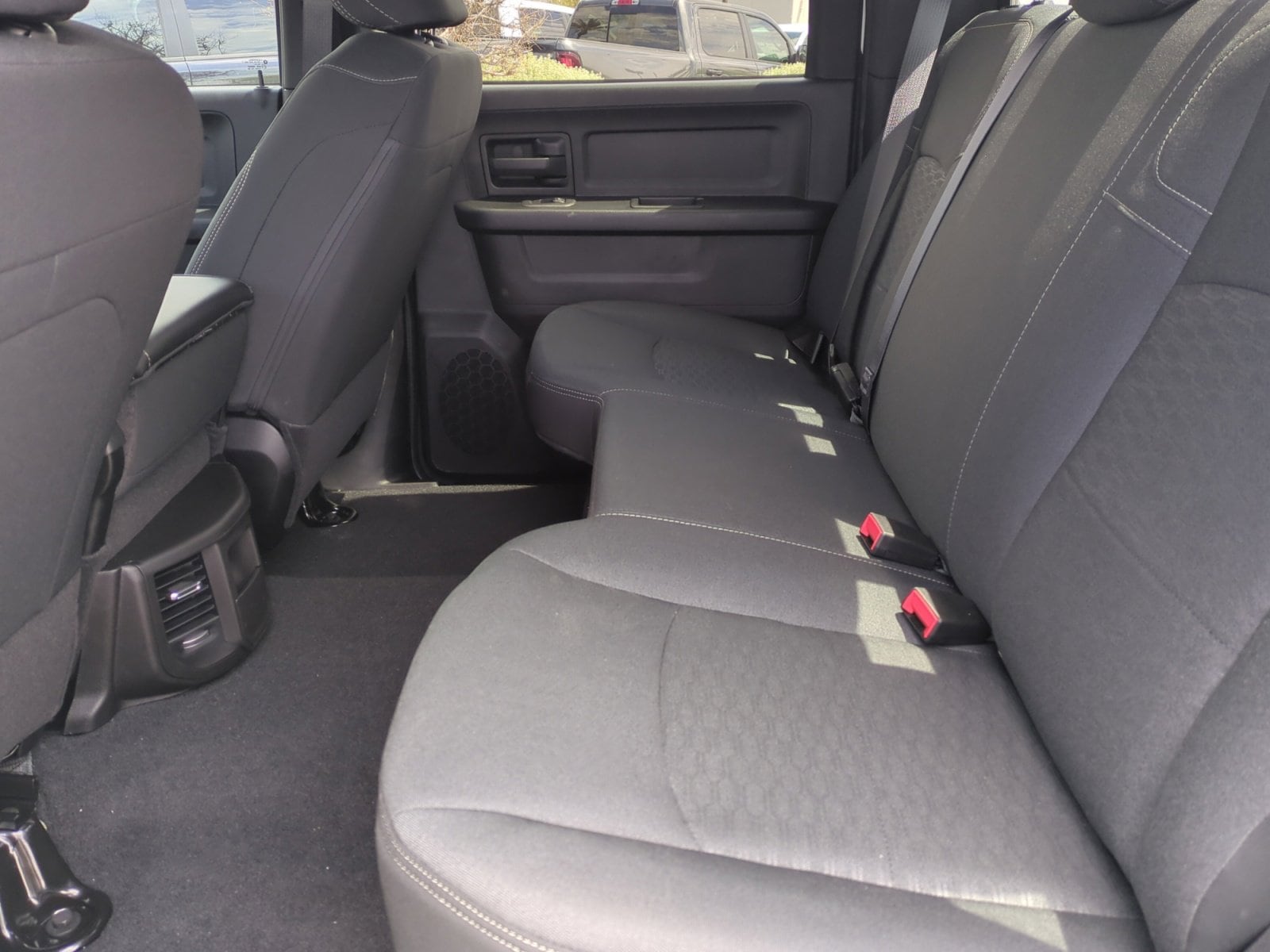 2025 RAM 2500 Tradesman - Photo 18