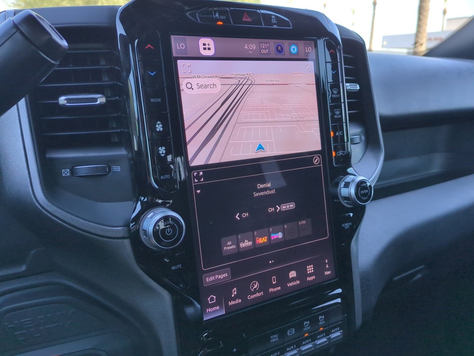 2025 RAM 2500 Tradesman - Photo 13