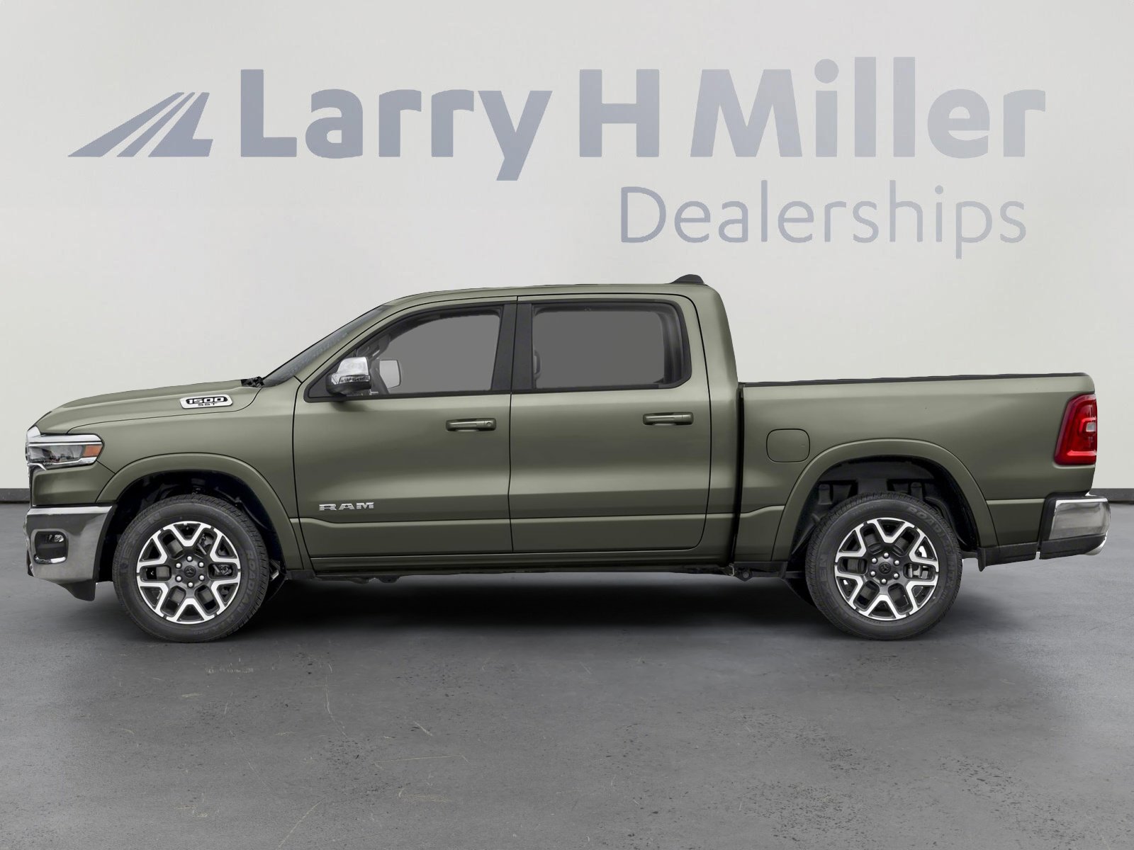 2026 Ram 1500 Laramie photo 3