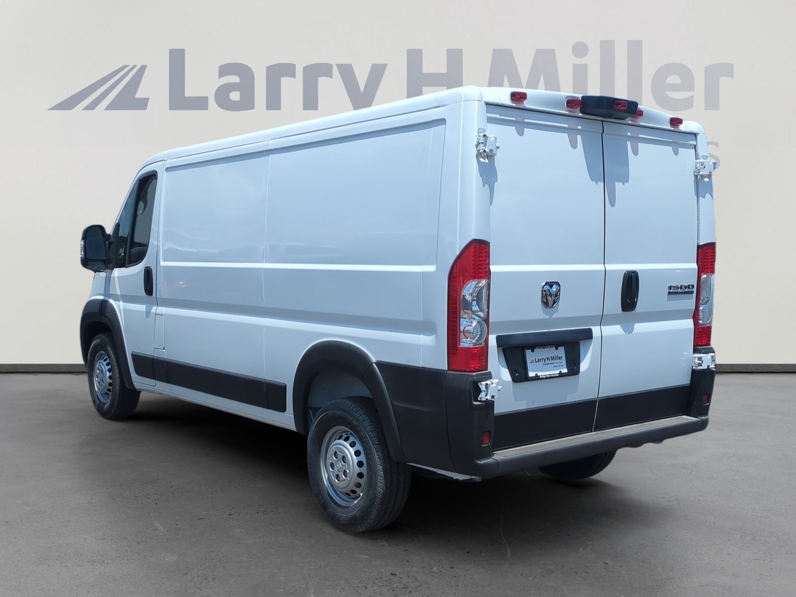 2025 Ram ProMaster 1500 photo 3