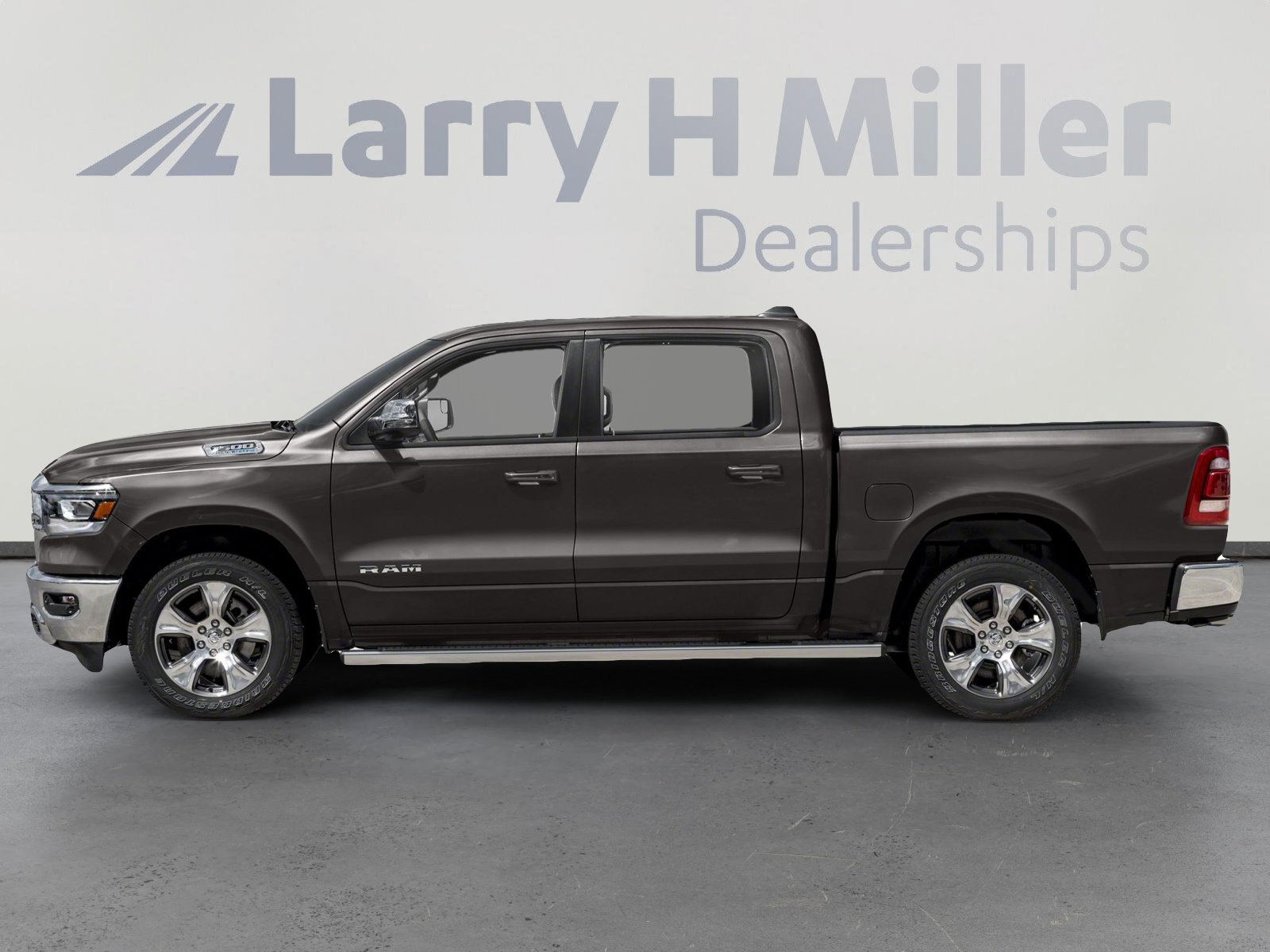 2023 Ram 1500 Laramie photo 3