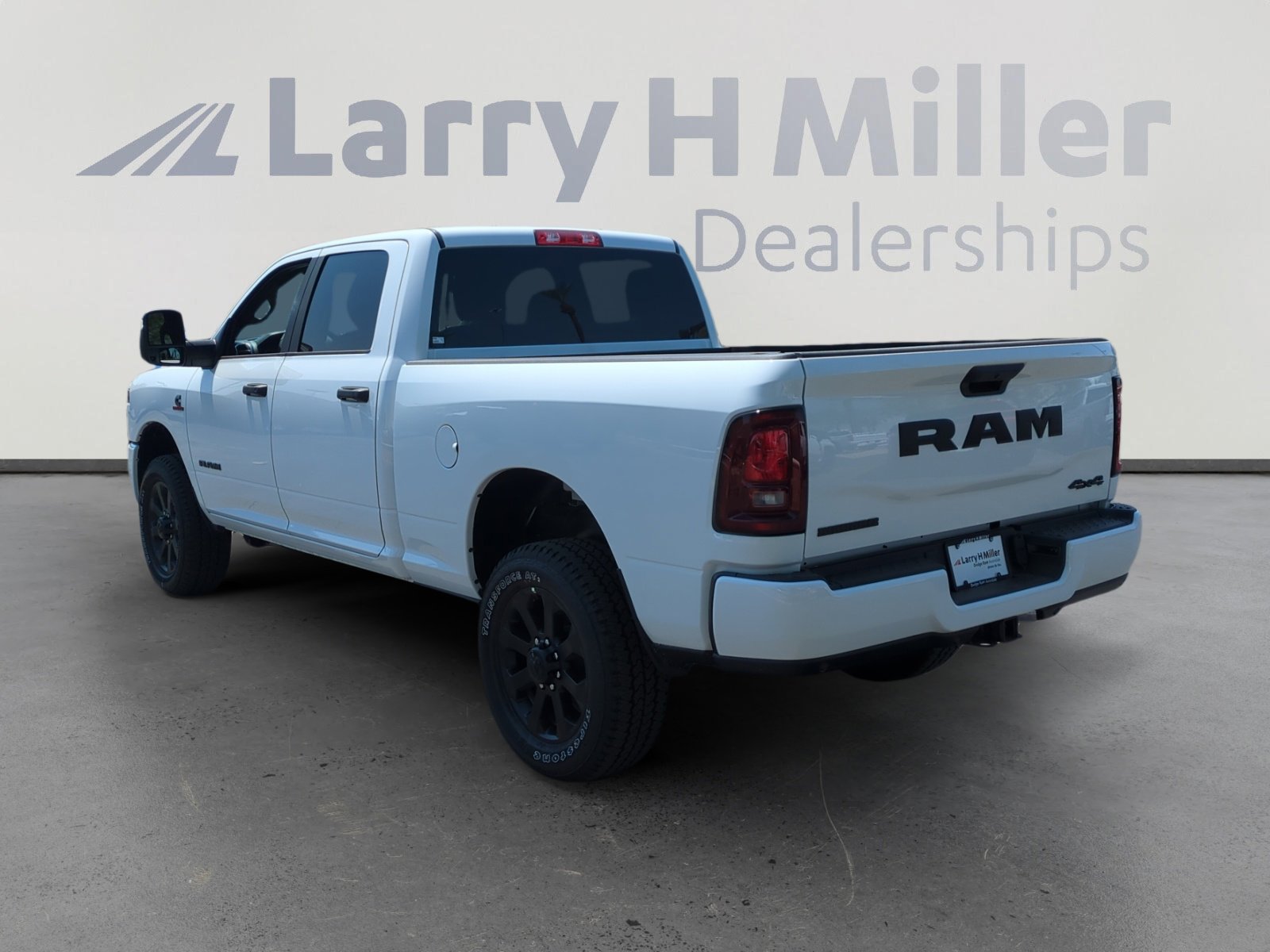 2025 Ram 2500 Big Horn photo 3