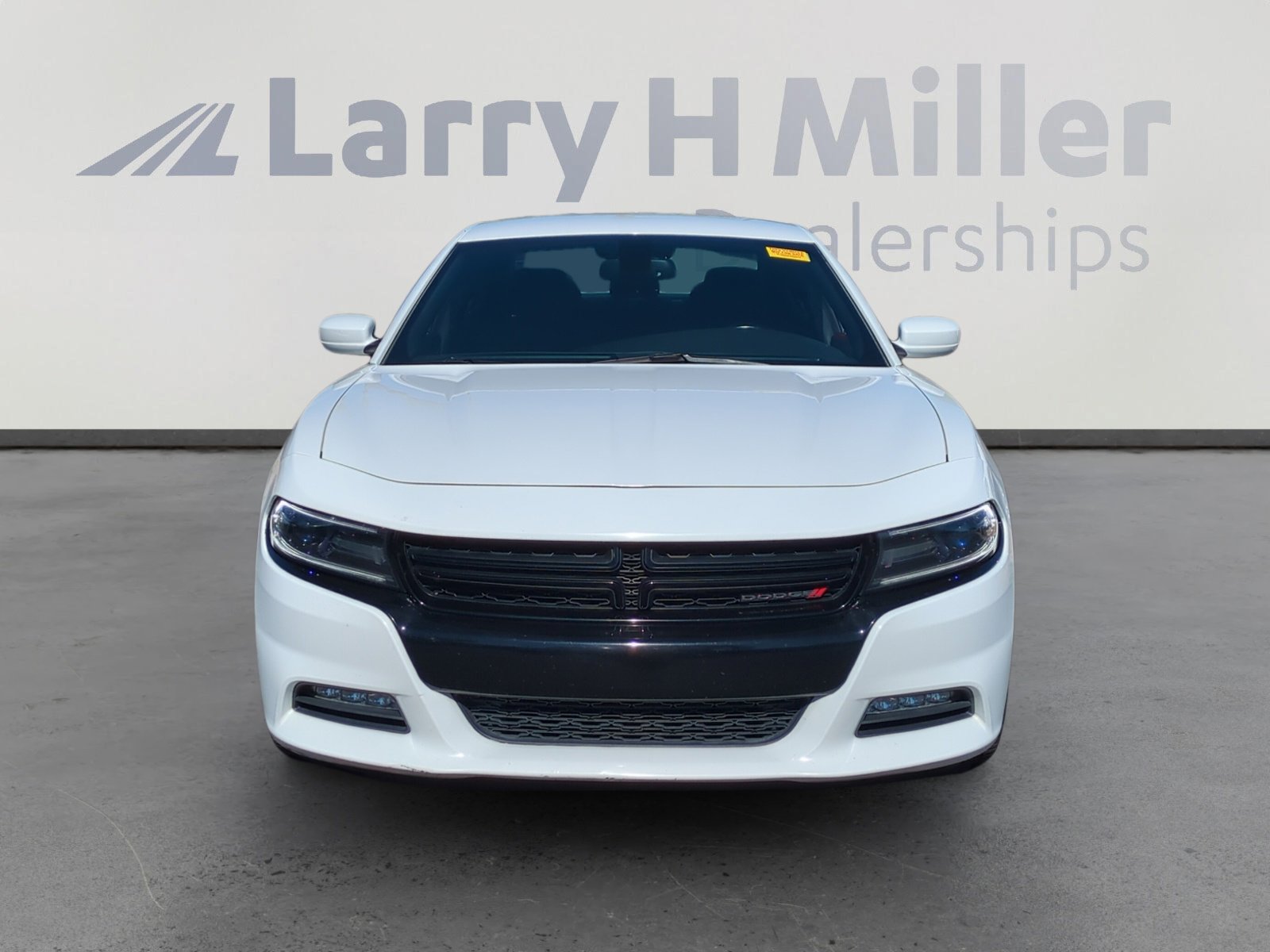 2016 Dodge Charger R/T photo 3