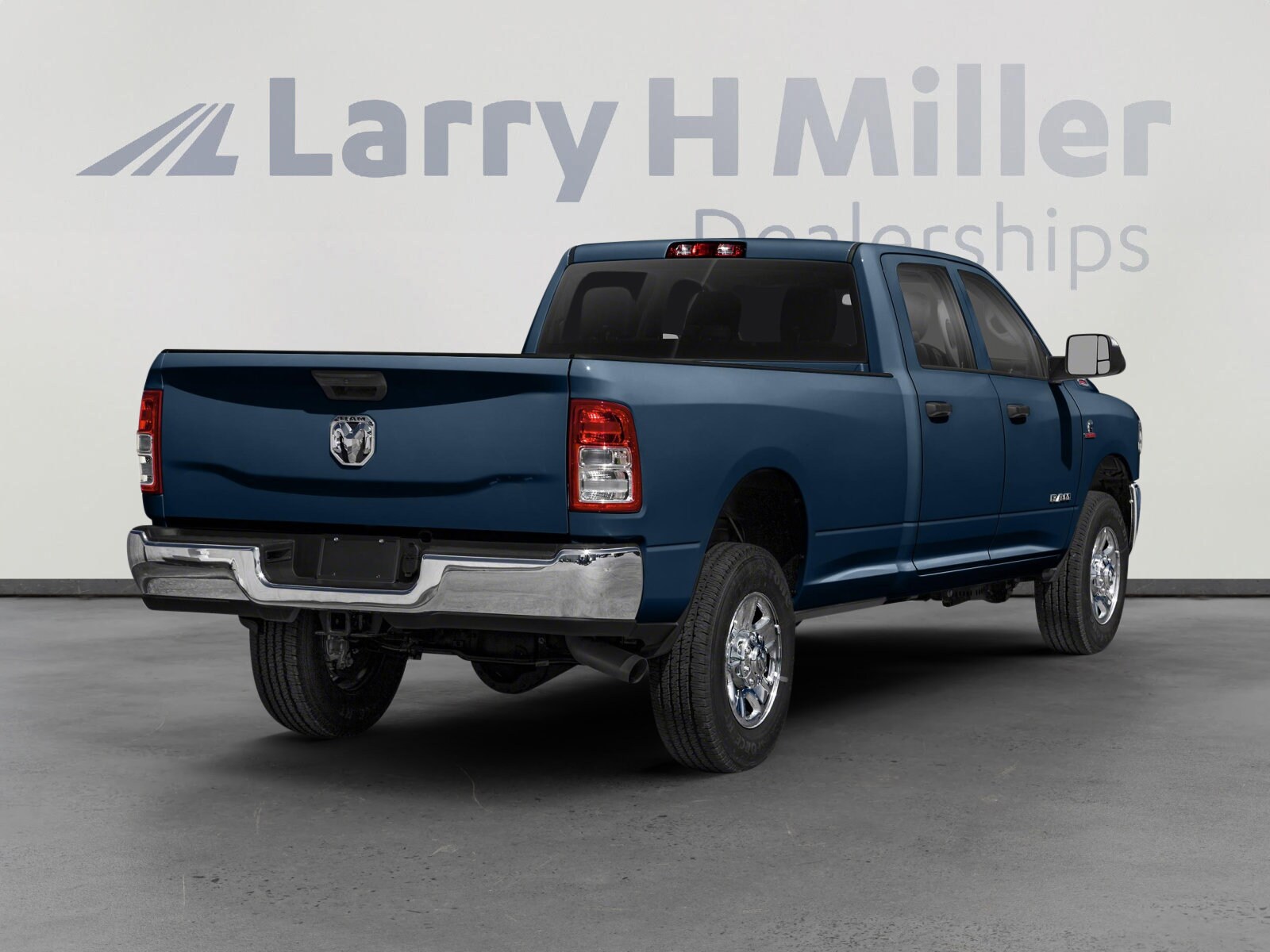 2022 Ram 2500 Tradesman photo 2