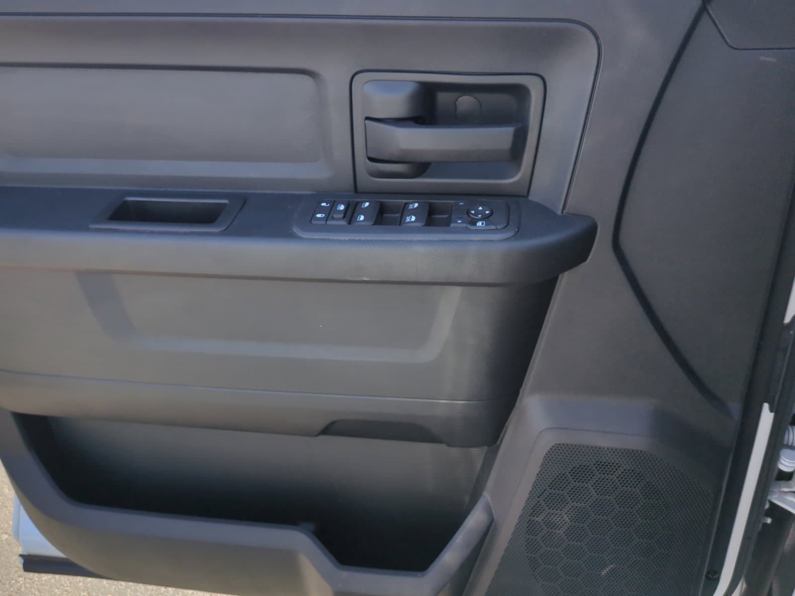 2025 RAM 2500 Tradesman - Photo 14