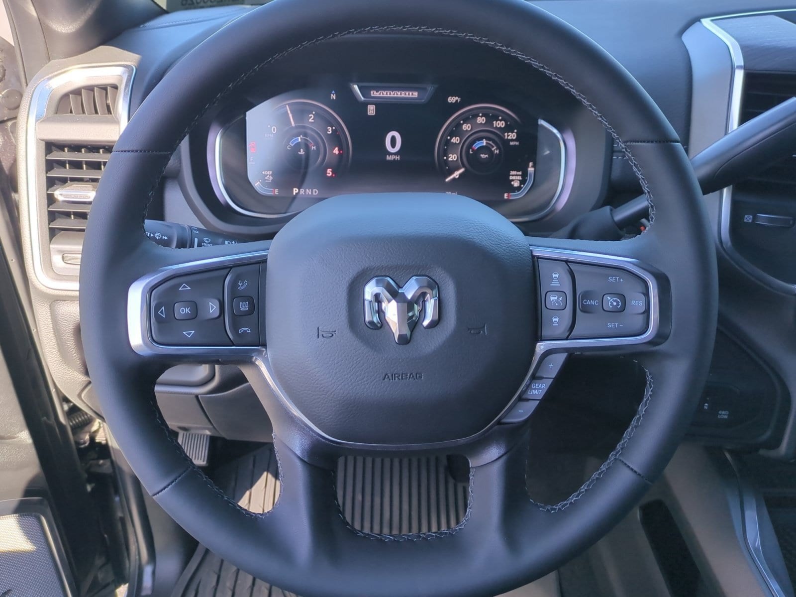 2026 RAM 2500 Laramie - Photo 10