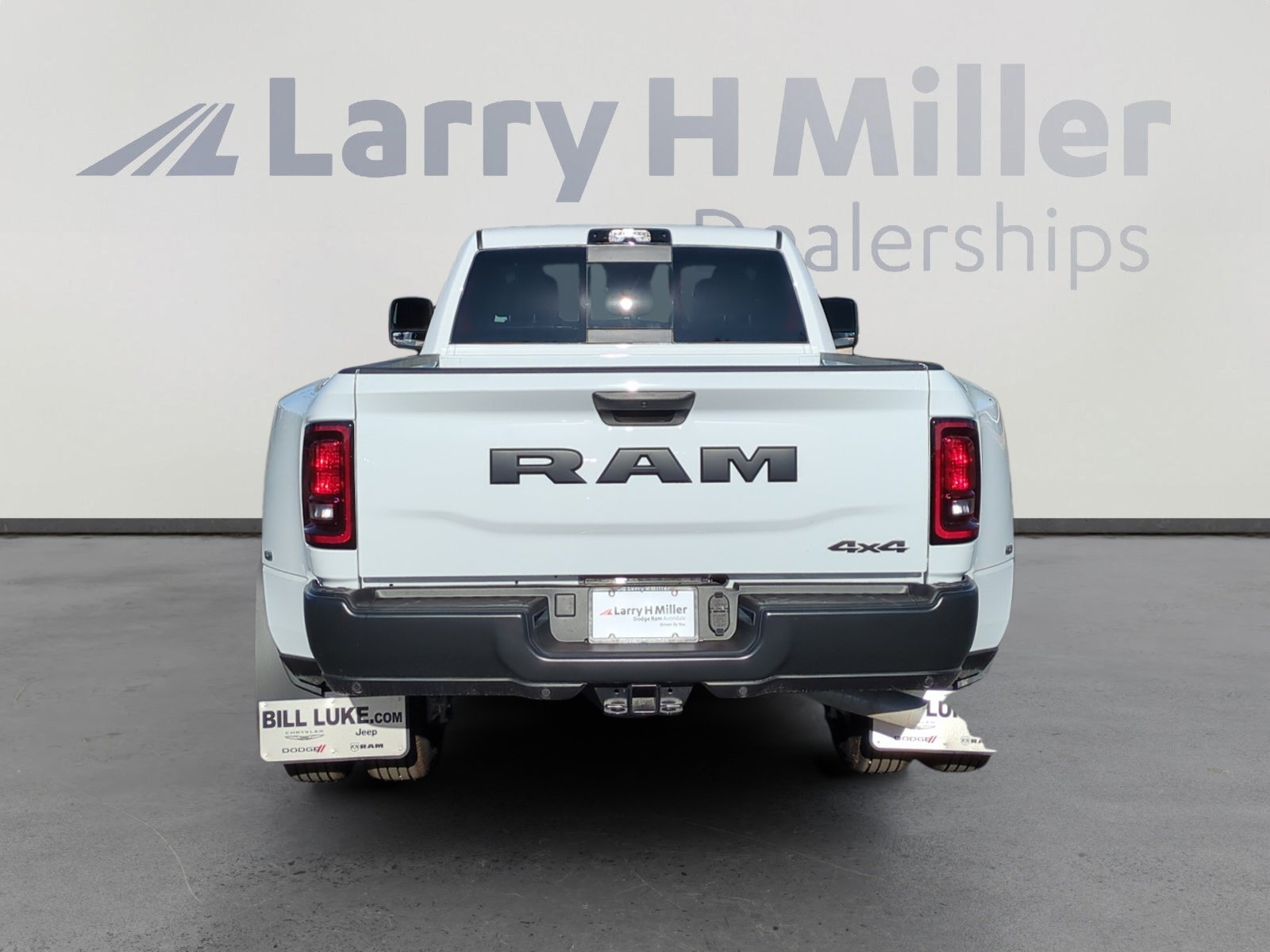 2026 Ram 3500 Tradesman photo 4