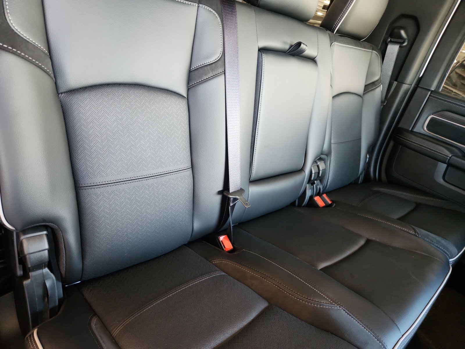 2025 RAM 2500 Laramie - Photo 18