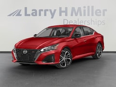 New 2023 Nissan Altima 2.5 SR Sedan Denver, CO