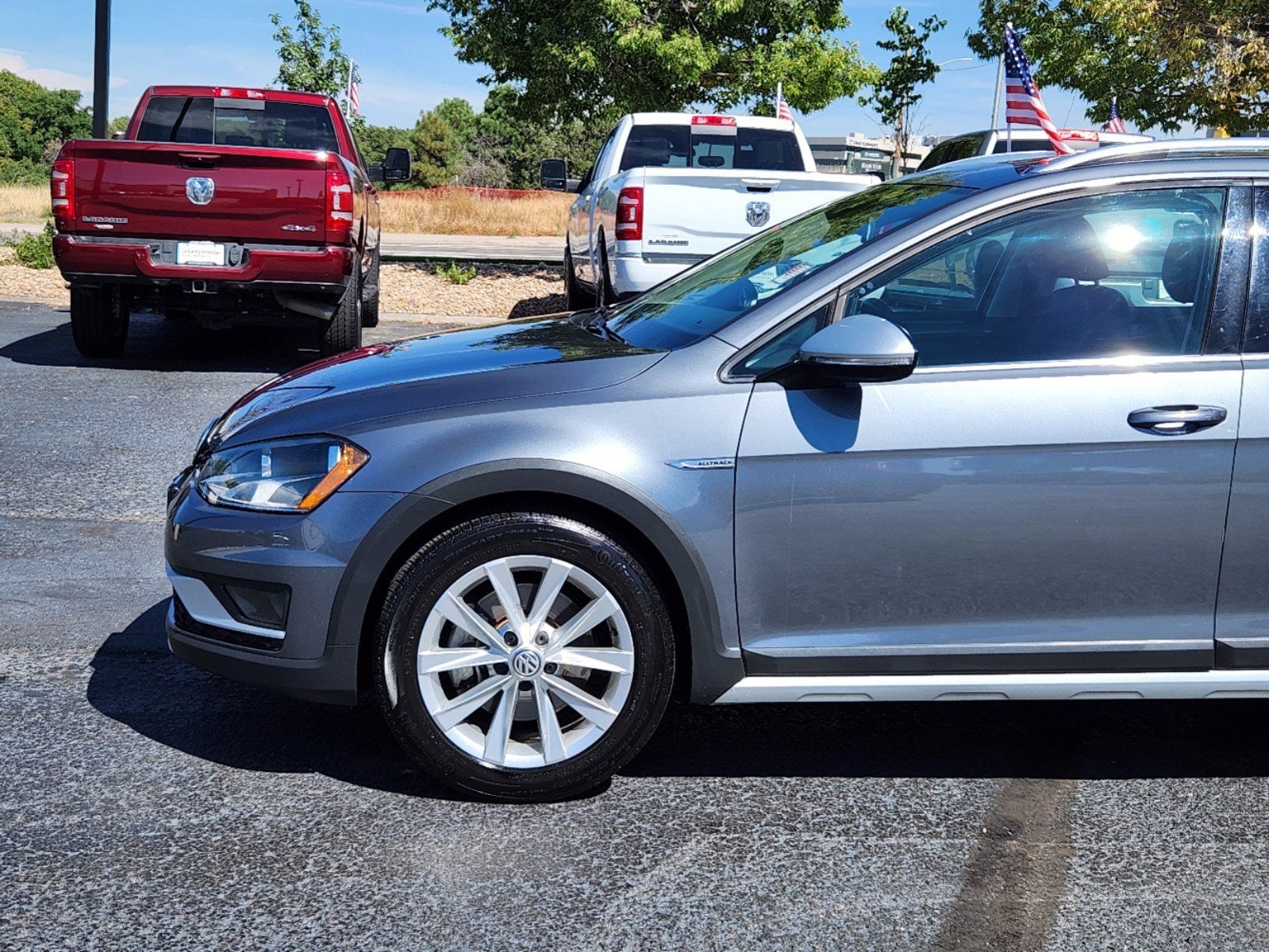 Used 2017 Volkswagen Golf Alltrack Alltrack SE with VIN 3VWH17AU2HM514660 for sale in Aurora, CO