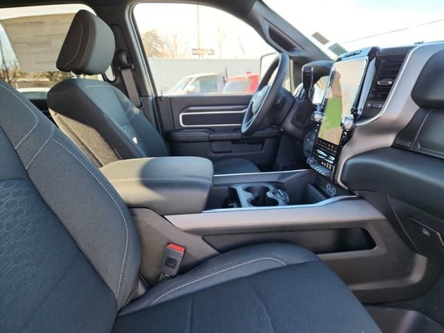 2025 RAM 2500 Big Horn - Photo 24