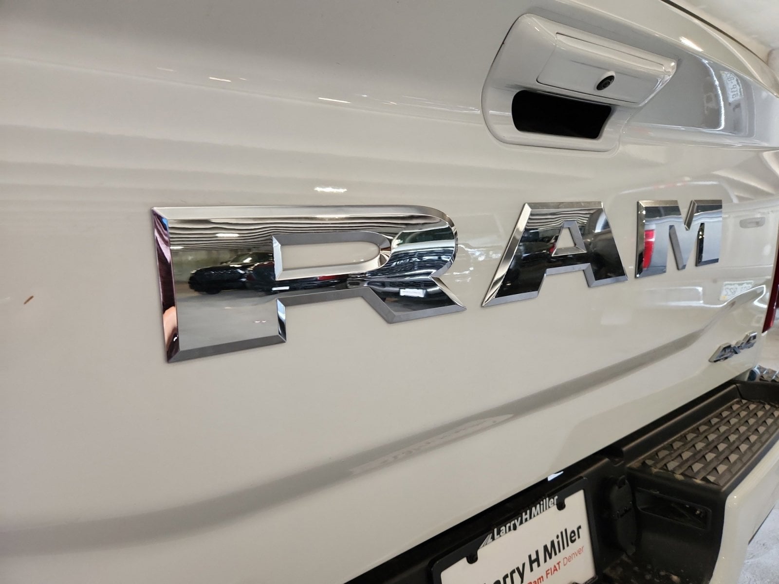 2025 RAM 2500 Laramie - Photo 23