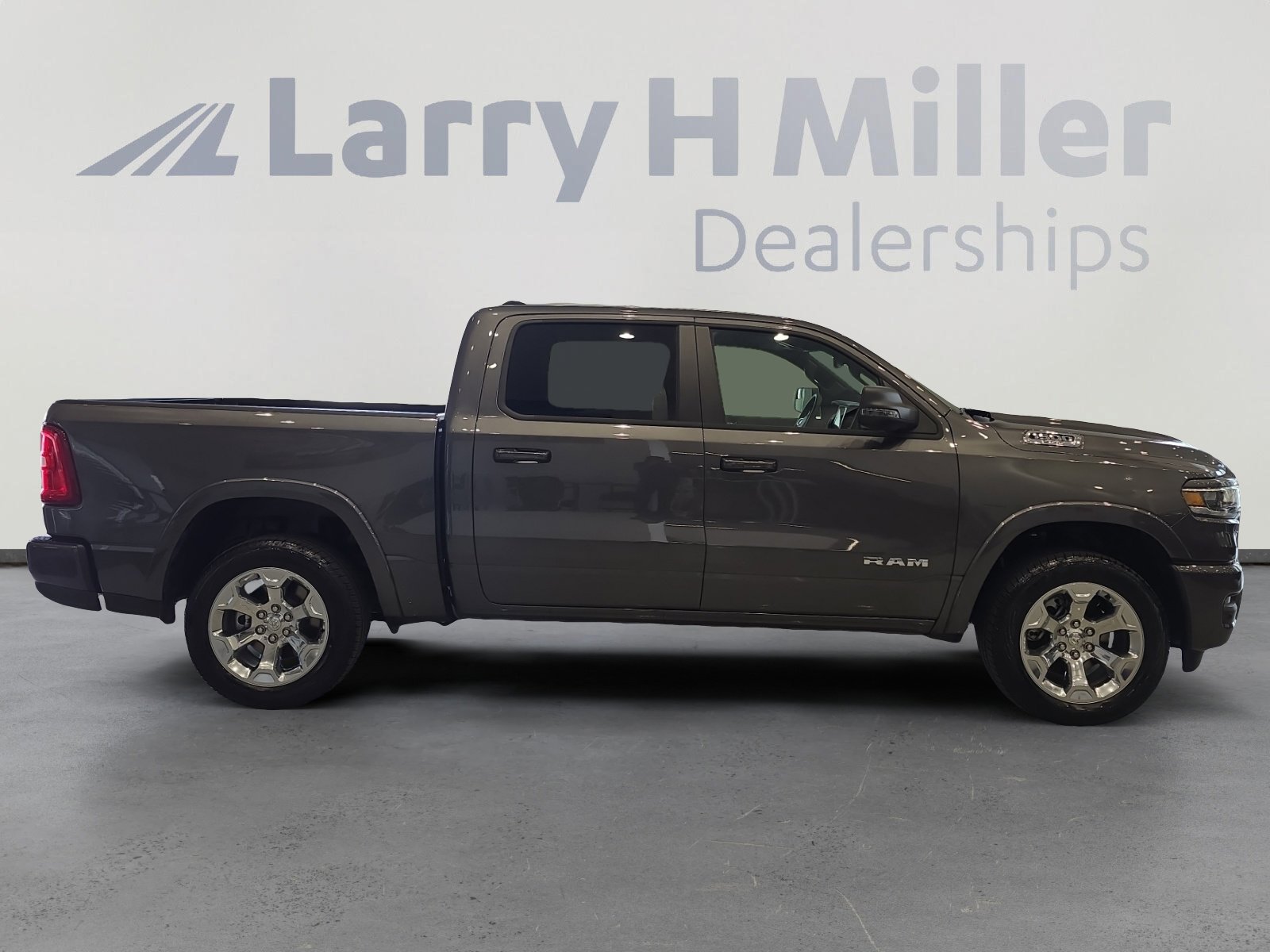 2025 RAM 1500 Big Horn/Lone Star - Photo 6