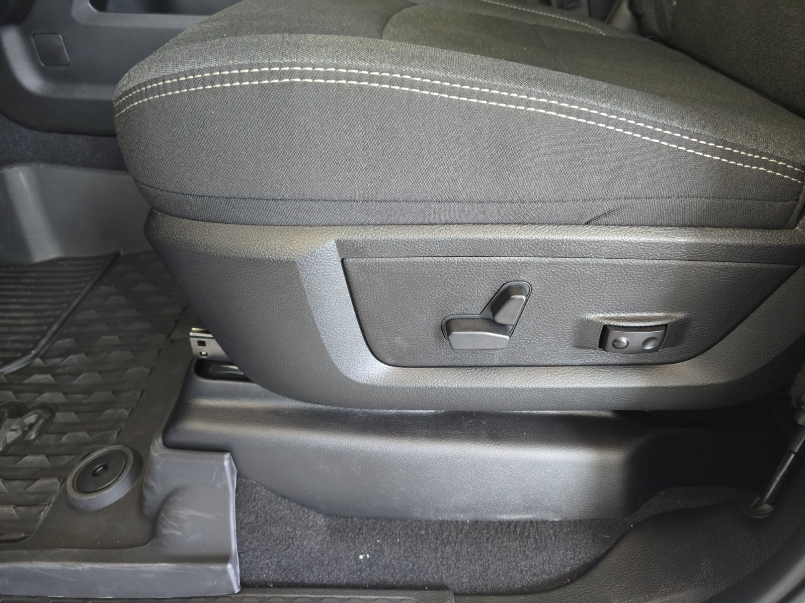 2025 RAM 2500 Big Horn - Photo 15