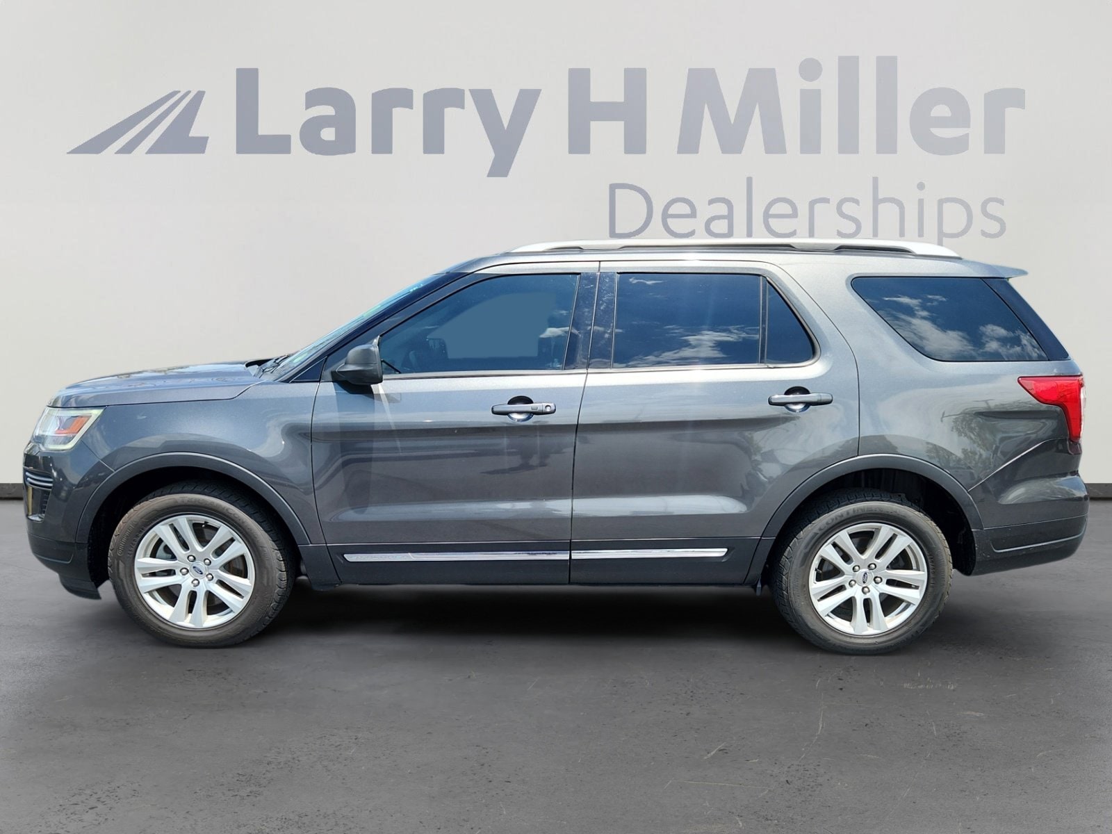 Used 2018 Ford Explorer XLT with VIN 1FM5K8D82JGB89432 for sale in Aurora, CO
