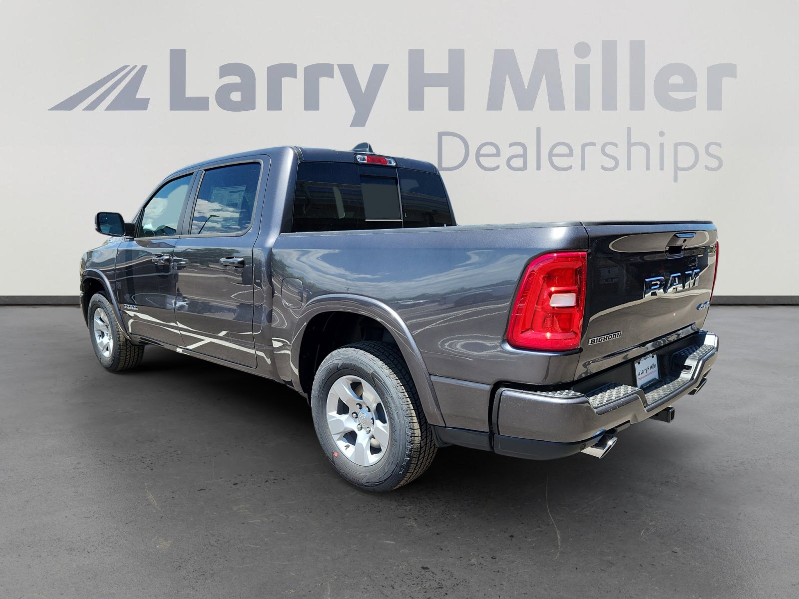 2025 Ram 1500 Big Horn photo 3