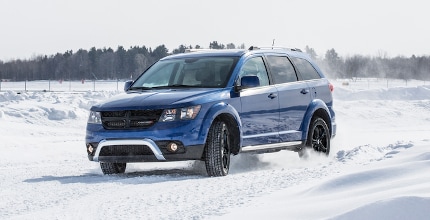 Dodge Journey driving in snow