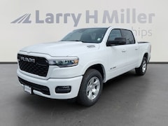 New 2026 Ram 1500 BIG HORN CREW CAB 4X4 5'7 BOX Pickup Denver, CO