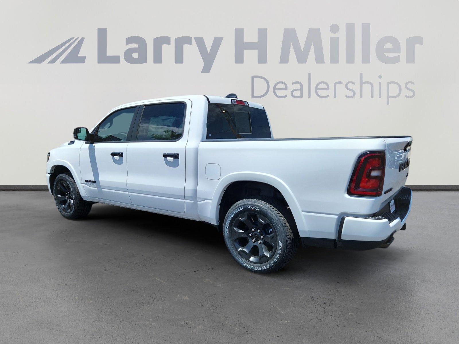 2025 Ram 1500 Big Horn Lone Star photo 3