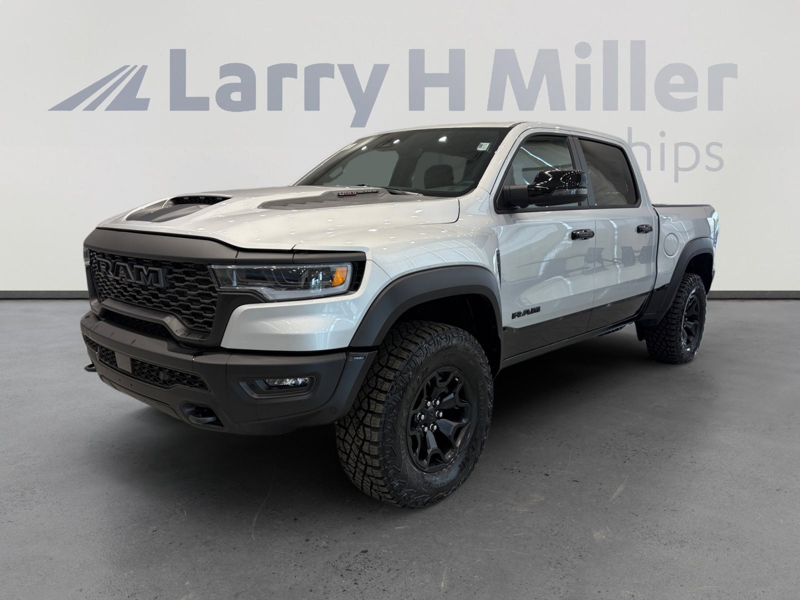 2026 RAM 1500 RHO 4x4 Crew Cab 5'7's photo