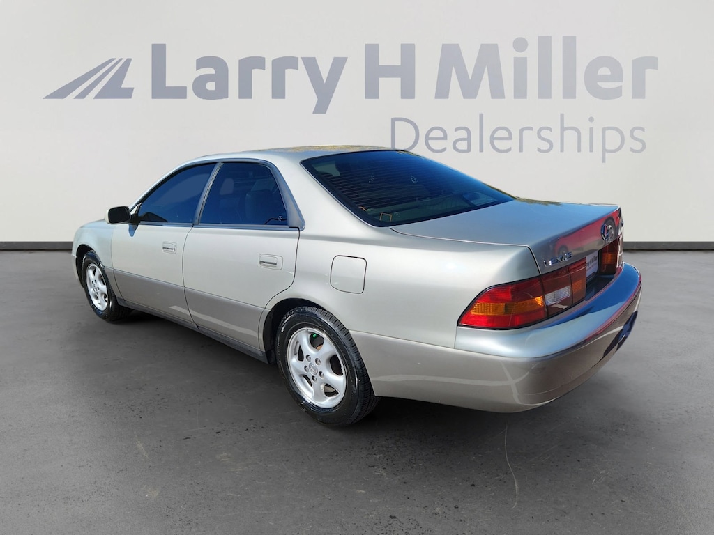 Used 1998 Lexus ES 300 Base Sedan