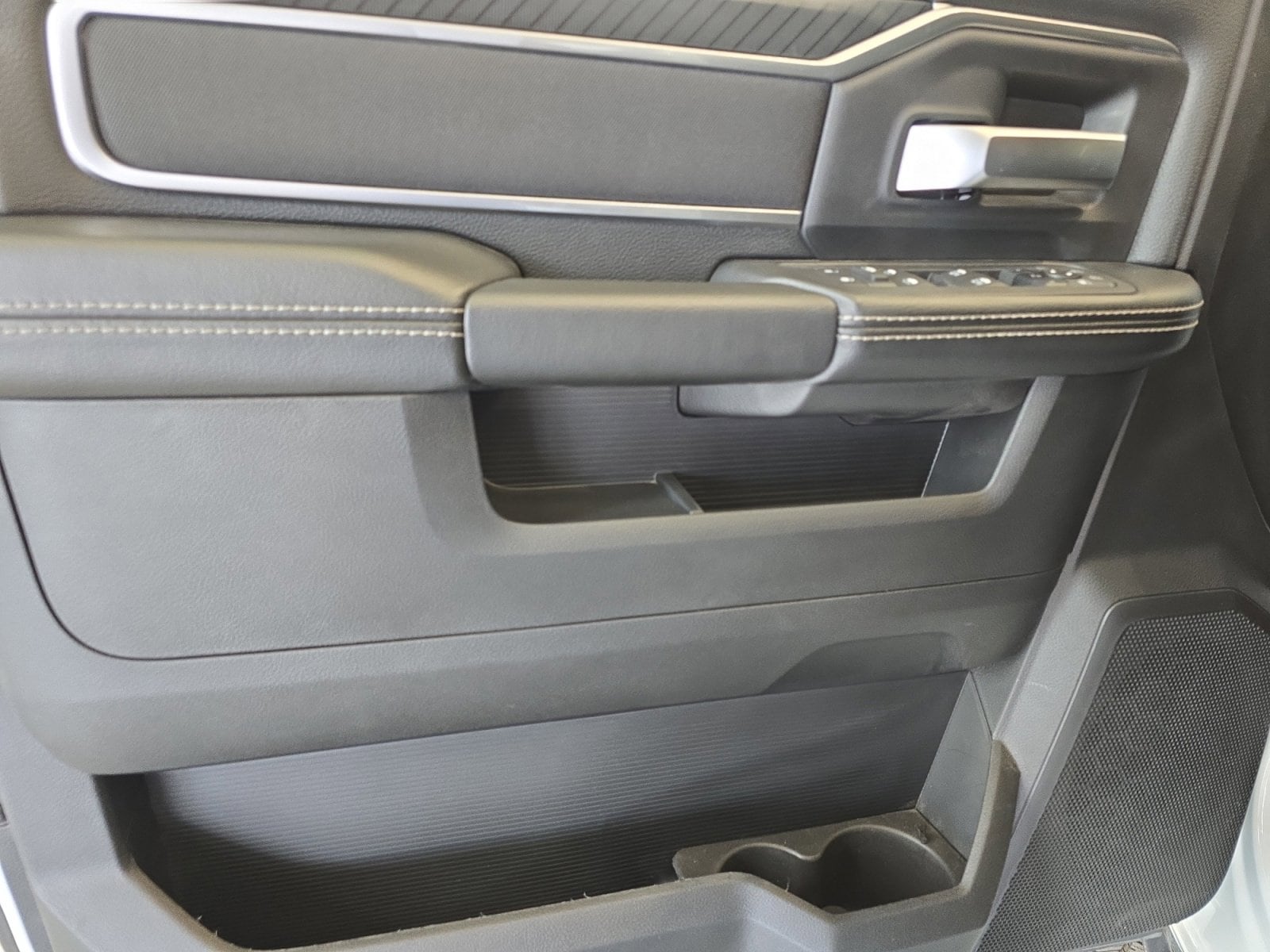 2025 RAM 2500 Big Horn - Photo 13