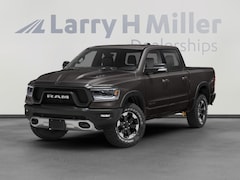 New 2019 Ram 1500 Big Horn/Lone Star Truck Crew Cab Denver, CO