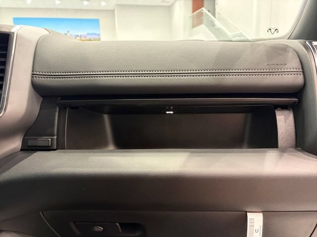 2026 RAM 3500 Laramie - Photo 29