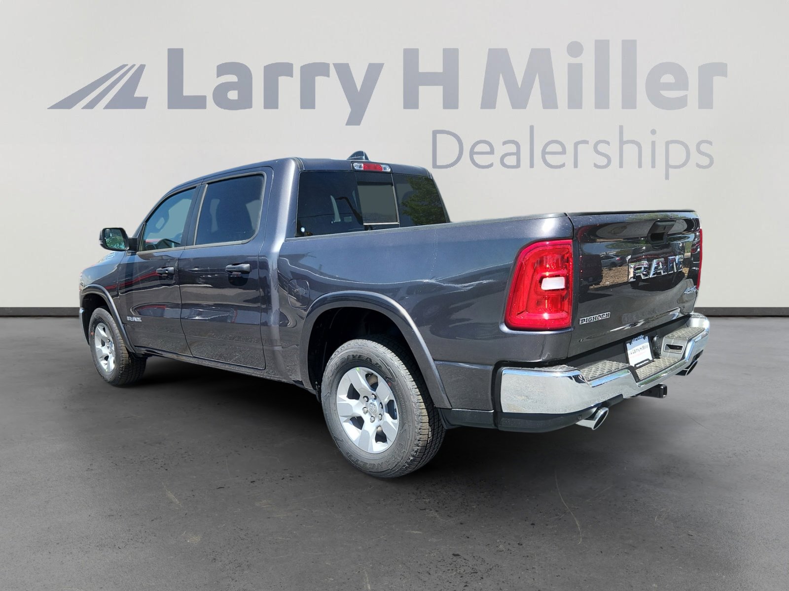 2025 Ram 1500 Big Horn photo 3