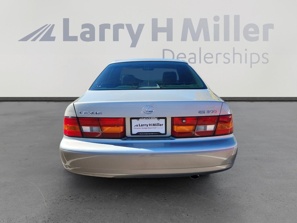 Used 1998 Lexus ES 300 Base Sedan