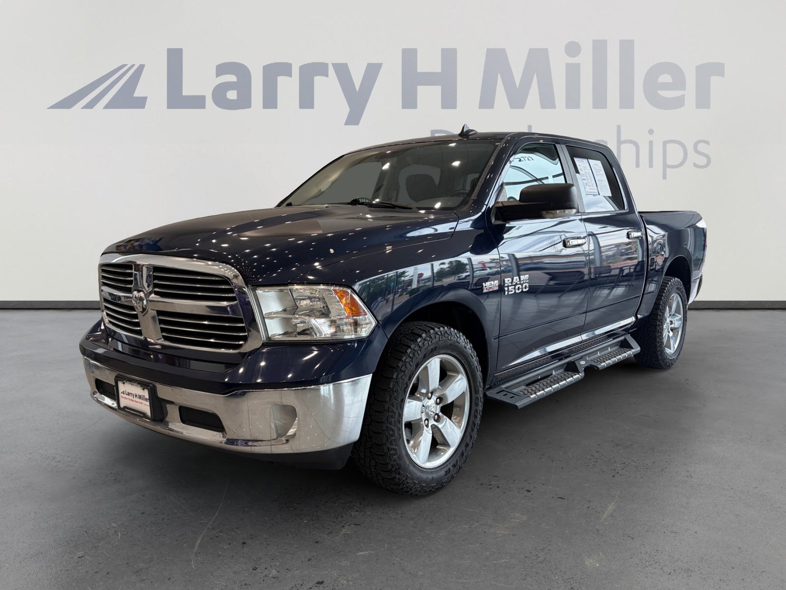 2015 RAM 1500 Big Horn/Lone Star 4x4 Crew Cab's photo