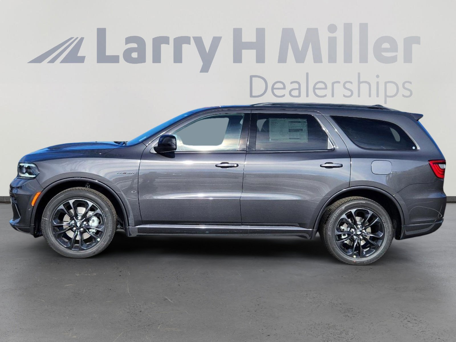 2025 Dodge Durango R/T photo 2