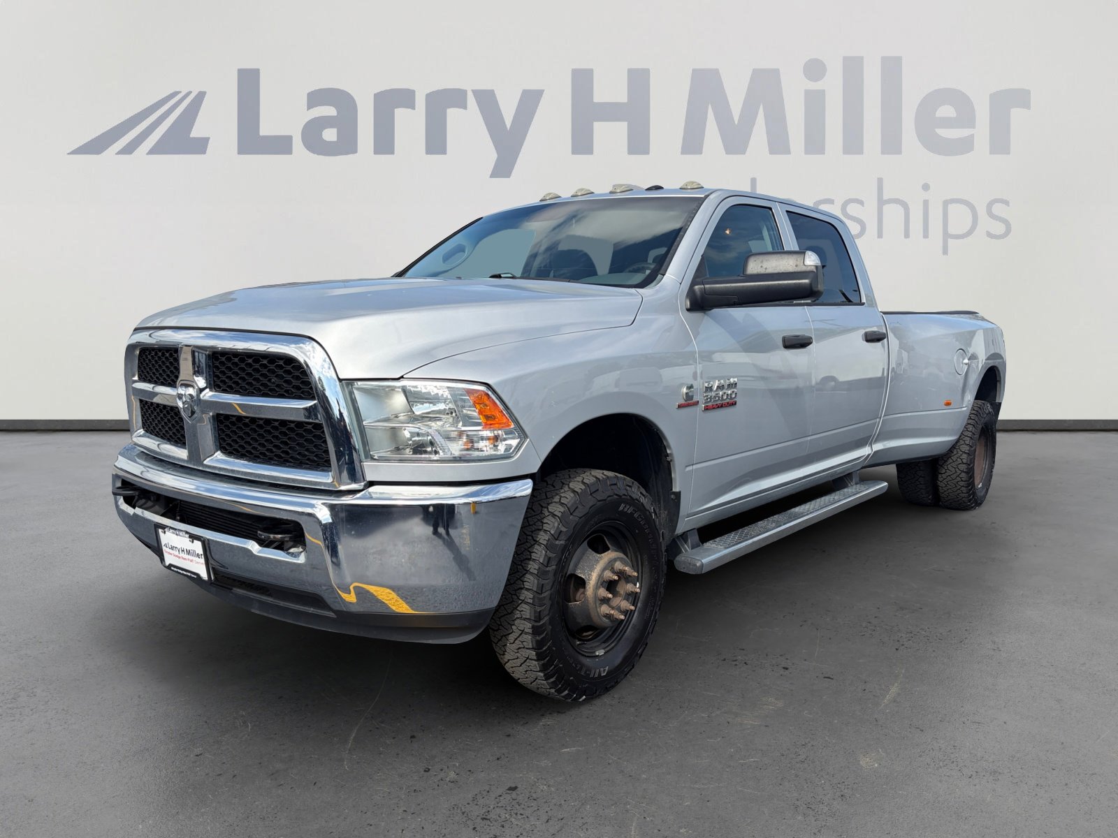 2016 RAM 3500 Tradesman 4X4 Crew Cab LWB's photo