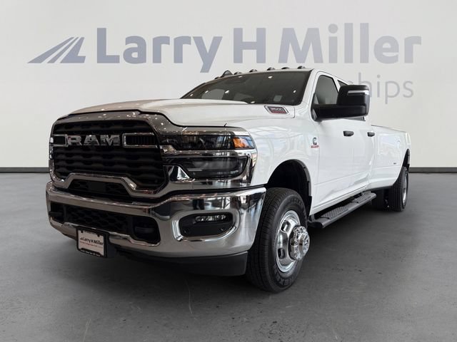 New 2026 Ram 3500 TRADESMAN CREW CAB 4X4 Pickup Denver, CO